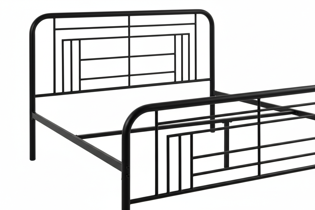 Headboard and footboard bar detail